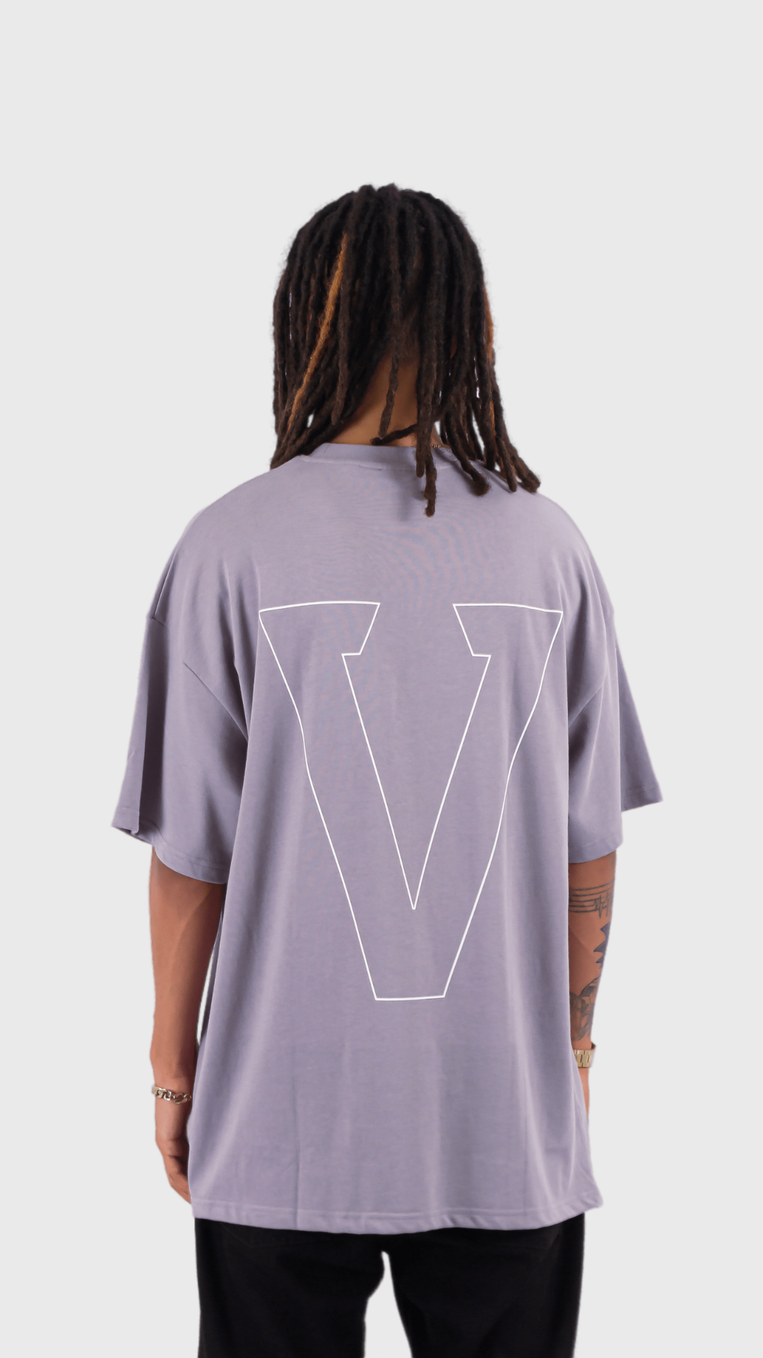 BIG V LOGO TEE